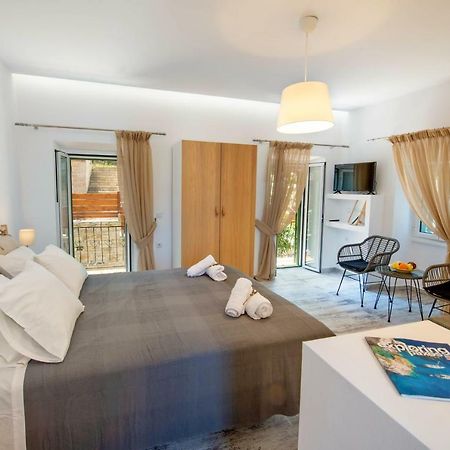 Longós Loggos Couple Suite By Konnect מראה חיצוני תמונה